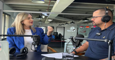 Gloria Pinho: El político debe estar en la calle y para la ciudadanía