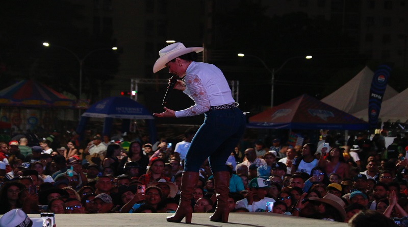 feria-candelaria-consolida-tradicion-cultura-marino