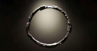 Hallan un "metal celestial" en entierros de hace casi tres mil años