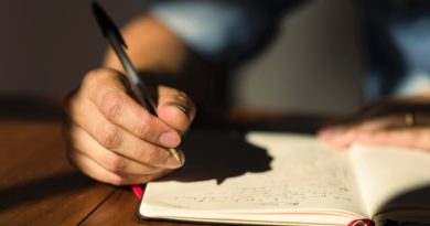 escritores-convocados-participar-bienales-nacionales-literatura2025