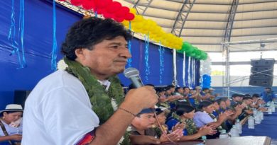 Evo Morales lanza candidatura presidencial con partido FPV de Bolivia