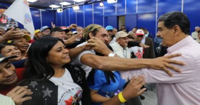 Proyectos de Agua y Viviendas reciben recursos en Barrio Carpintero de Petare