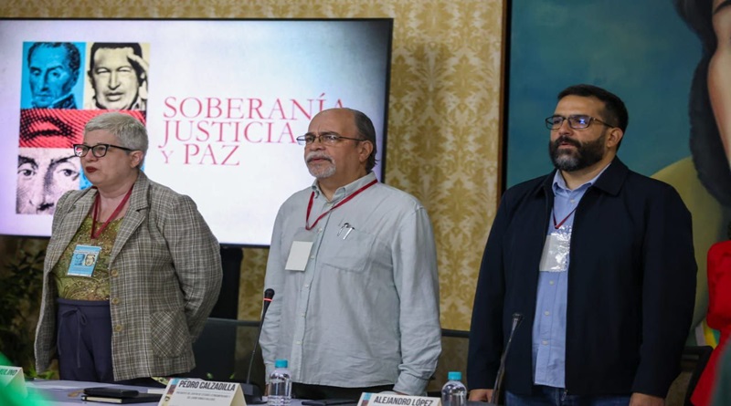 Discurso Angostura y el Libro Azul son documentos constituyentes