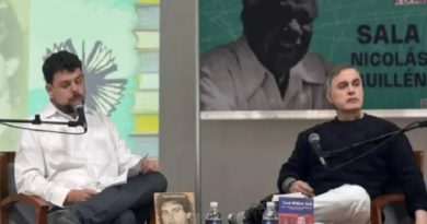 fiscal-saab-presento-obras-feria-libro-habana