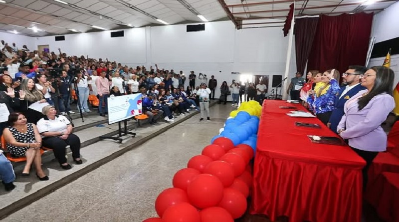 Juramentados más de 11 mil jueces y juezas de paz en once estados del país