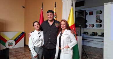 Realizan foro “La Felicidad sabe a Chocolate” en Centro de Artes de Valencia