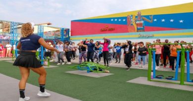 Realizan bailoterapia para celebrar el Mes de la Mujer en Mariño