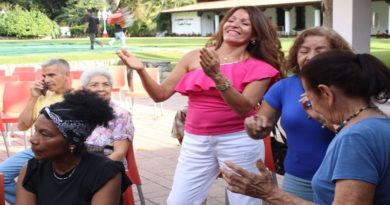 La Casona Cultural se llenó de Música y poesía en el Día de la Mujer