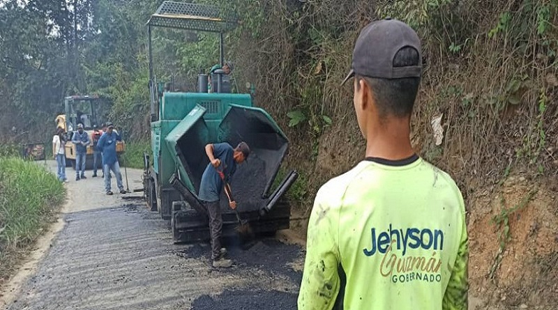 avanzan-labores-rehabilitacion-vias-pueblos-sur-merida