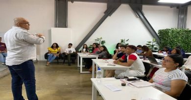 Jóvenes de La Guaira adquieren herramientas para el liderazgo con visión de futuro