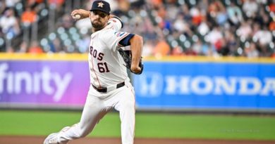 Marineros suman al lanzador Seth Martínez