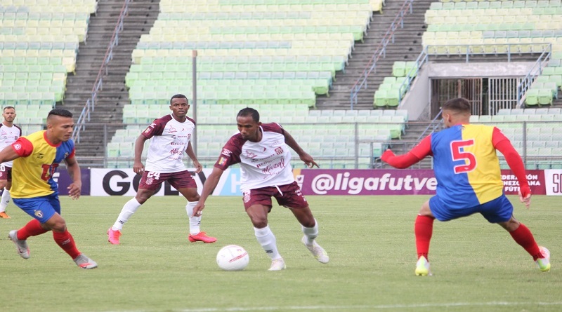 UCV y Carabobo ascienden a la cima de la Liga FutVe