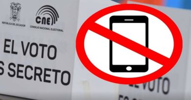 Autoridades anuncian multas por usar celulares durante votación en Ecuador