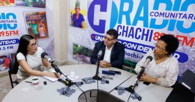 González critica a Noboa por inacción frente a derrame en Ecuador