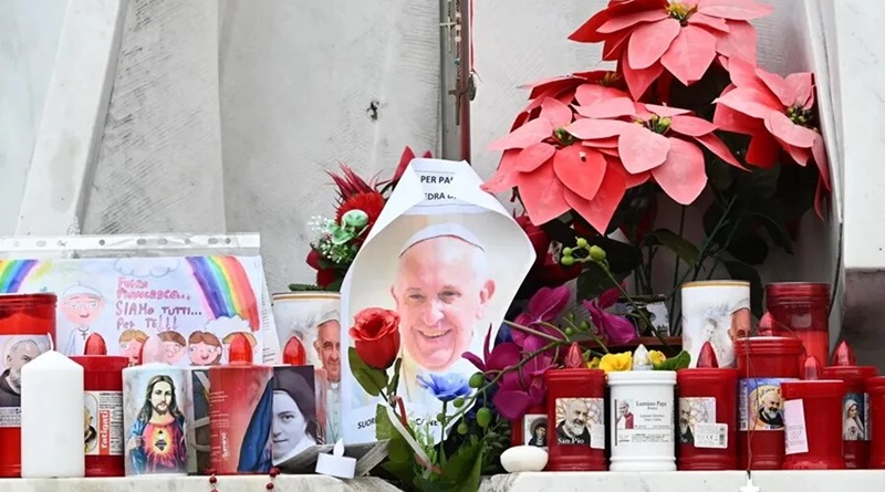 Papa Francisco registra ligera mejoría gradual