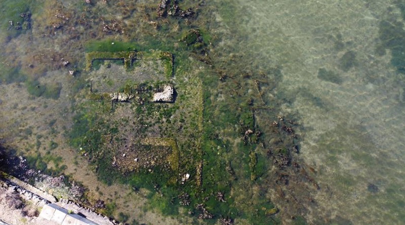 Restos de una villa romana en el lago de Fusaro, Italia. (Facebook / Josi Gerardo Della Ragione)