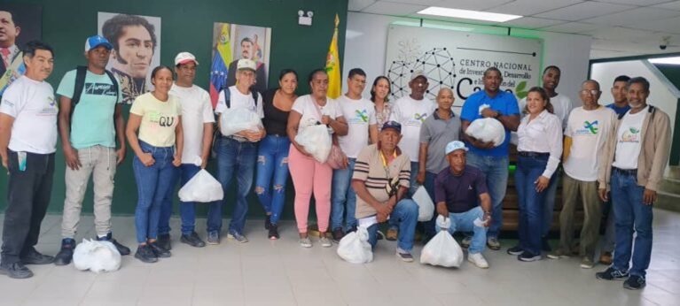 Gran Misión Ciencia entrega semillas de Cacao a productores de Barlovento