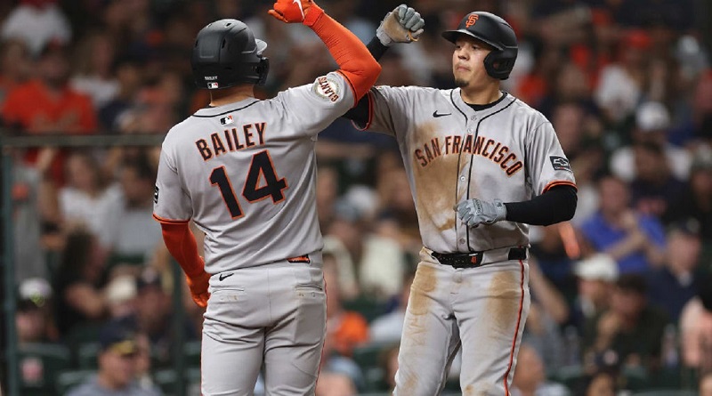 Wilmer Flores despacha su séptimo jonrón de la temporada