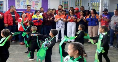 Poder Popular reinaugura “U.E Arco de la Federación” en el estado Carabobo
