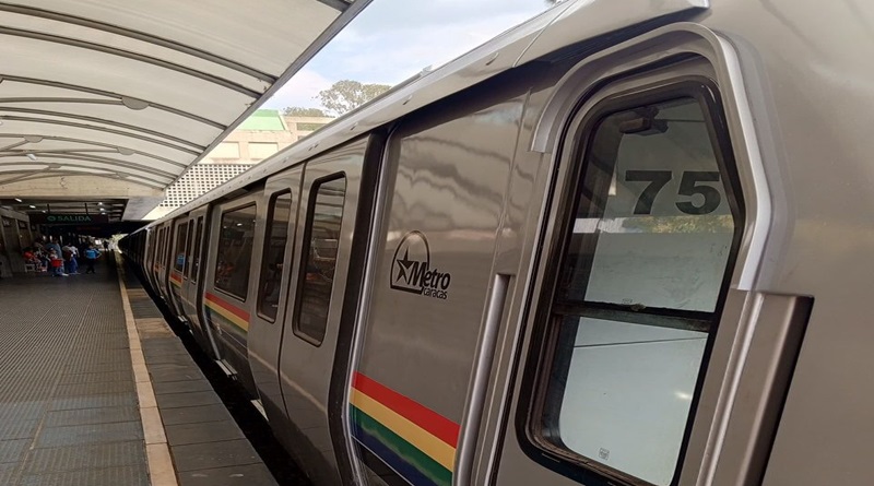 Metro de Caracas incorpora a su sistema tren repotenciado número 25