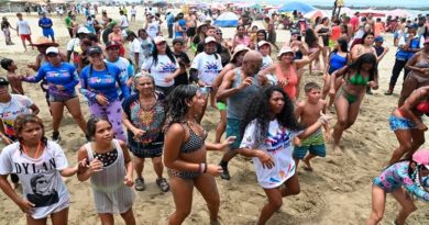 Reportan 98% de ocupación playera durante Semana Santa en La Guaira