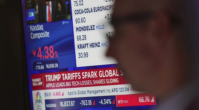 trump-respalda-aranceles-mientras-colapso-mercado-agrava