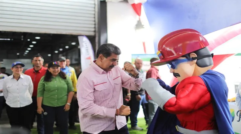 Súper Bigote acompañará al pueblo a la Consulta Pública este 27-A