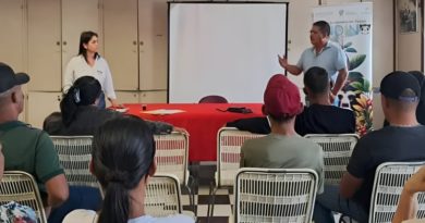 Realizan mesas técnicas de comercialización a productores de café en Lara