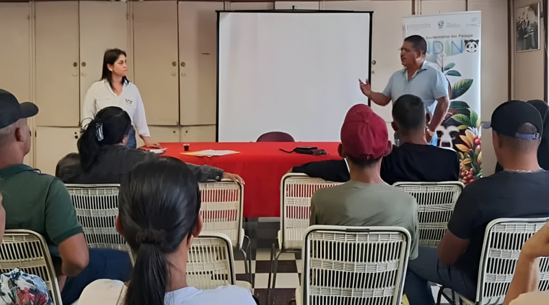 Realizan mesas técnicas de comercialización a productores de café en Lara