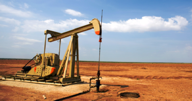 Petróleo Texas baja de 60 dólares por primera vez en cuatro años
