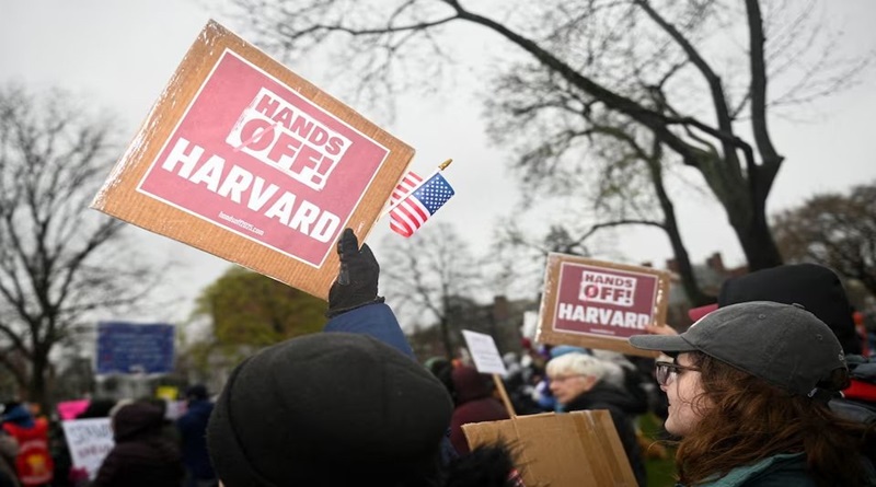 EE.UU. congela financiamiento de $ 2.300 millones a Harvard