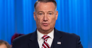 Todd Lyons