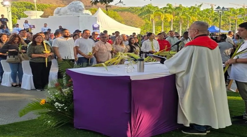Caracas inicia la Semana Santa con tradicional misa de Domingo de Ramos
