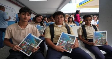 Presentan II edición del libro “Geografía Vivencial de La Guaira”