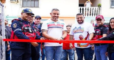 Inauguran nueva sede de bomberos en Pariaguán