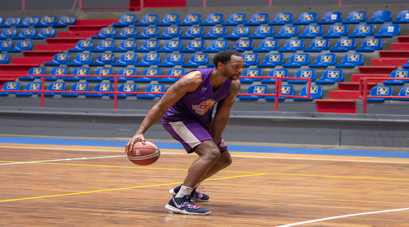 Myke Henry fue distinguido como el Jugador Más Valioso de la novena semana de la SPB