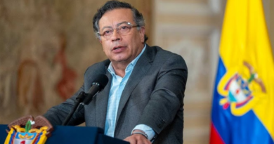 petro-insta-colombianos-protestar-contra-impuestos-remesas