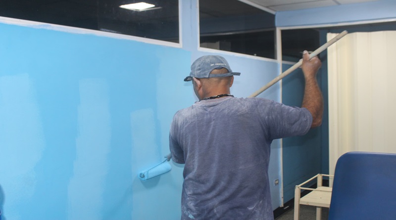 Avanza rehabilitación de la emergencia pediátrica en la Clínica Popular Turmero