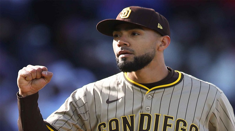 Robert Suárez elegido Relevista del Mes de Abril en la Liga Nacional