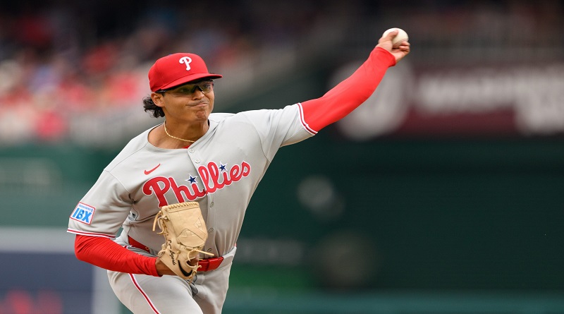 Jesús Luzardo brilla en el montículo en triunfo de los Phillies