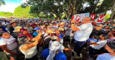 Santa María de Ipire se desbordó en apoyo a Donald Donaire