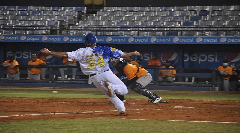 magallanes-zulia-acuerdan-amplio-cambio-multiple