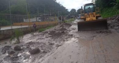 Afectado por fuertes precipitaciones paso por la Troncal 5 del estado Táchira