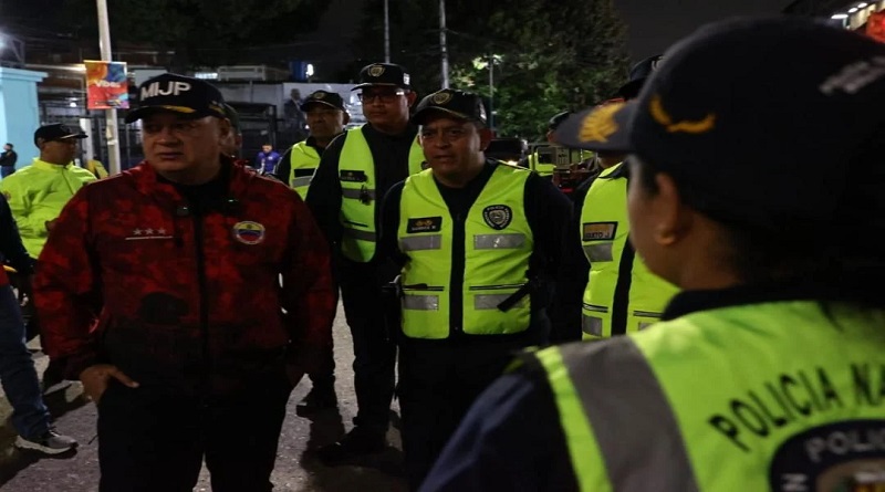 Ministro Cabello supervisó el despliegue policial y patrullaje en Caracas y Petare