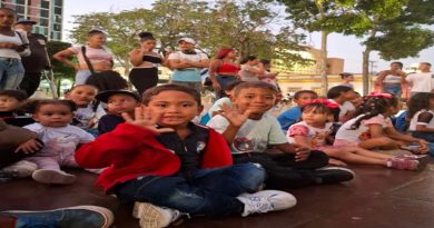 Más de 100 niños y niñas disfrutaron de una noche de Cine Bajo las Estrellas