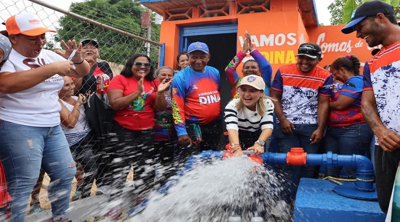 Inauguran pozo de agua profunda en Lomas de Urdaneta I en Valencia