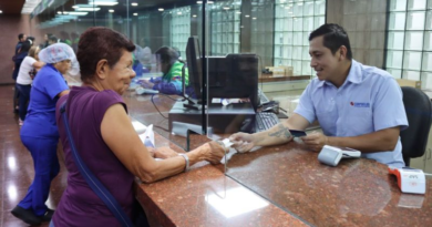 Usuarios de Corpoelec destacan rapidez de atención en Caracas