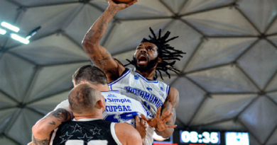 Trotamundos se encamina a la final tras barrer la serie ante Pioneros