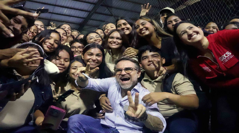 Alumnos con mejores promedios de Carabobo cursarán estudios en Rusia