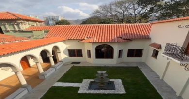 Conversatorio sobre “Miradas a Nuestro Esequibo” en la Casona Eleazar López Contreras